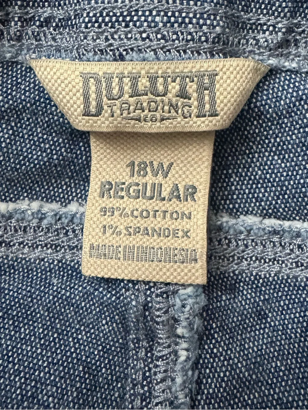 Duluth Trading Women’s Relaxed Fit Blue Denim Cargo Pants